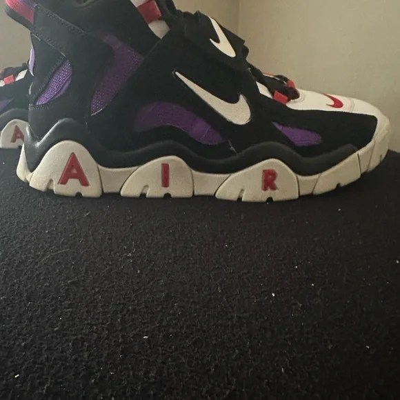 Nike Air Barrage MidRaptors Size 13